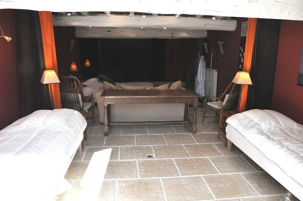 Chambre D'Hotes La Noue Saint-Pierre-la-Palud Exterior photo